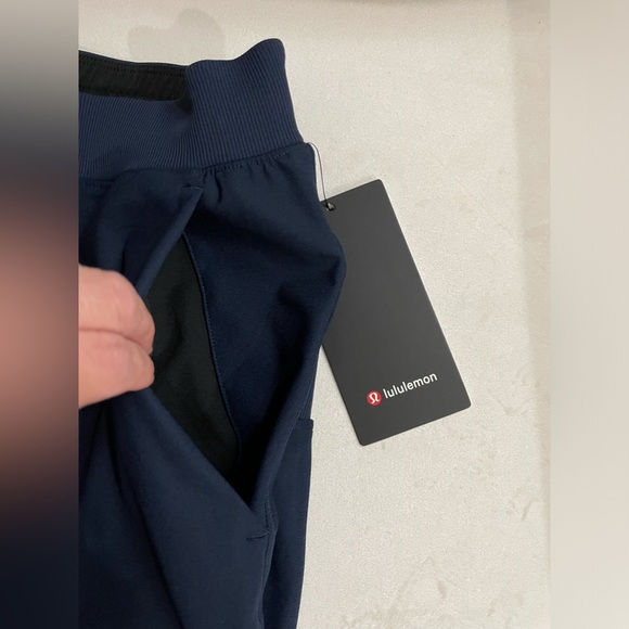 NWT lululemon Men’s ABC Joggers True Navy Size M - Picture 13 of 13